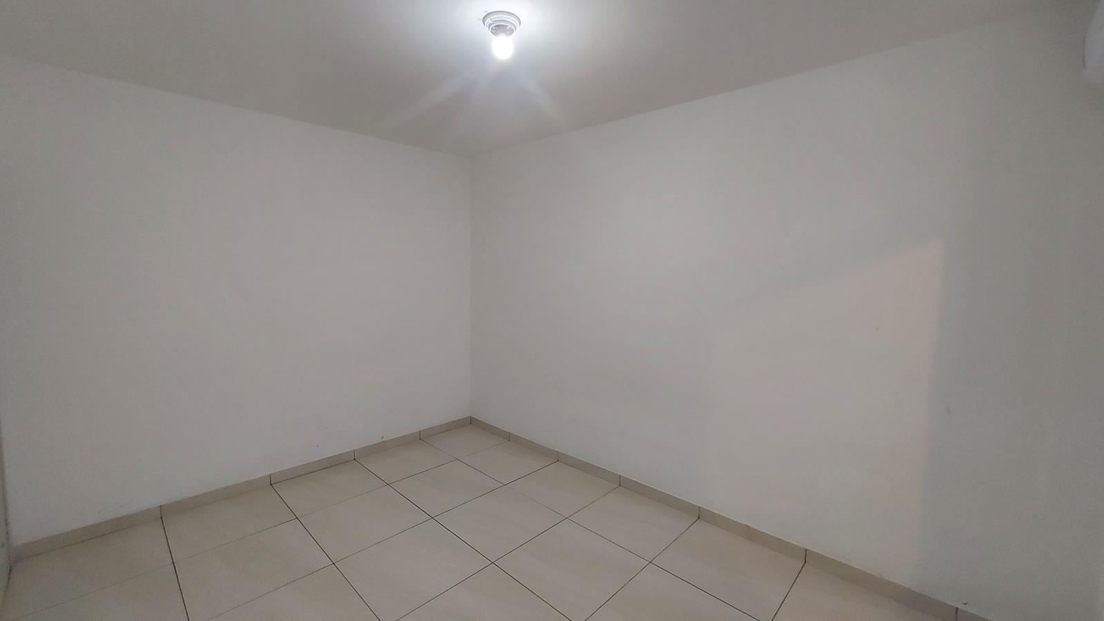 Casa para alugar com 1 quarto, 60m² - Foto 6