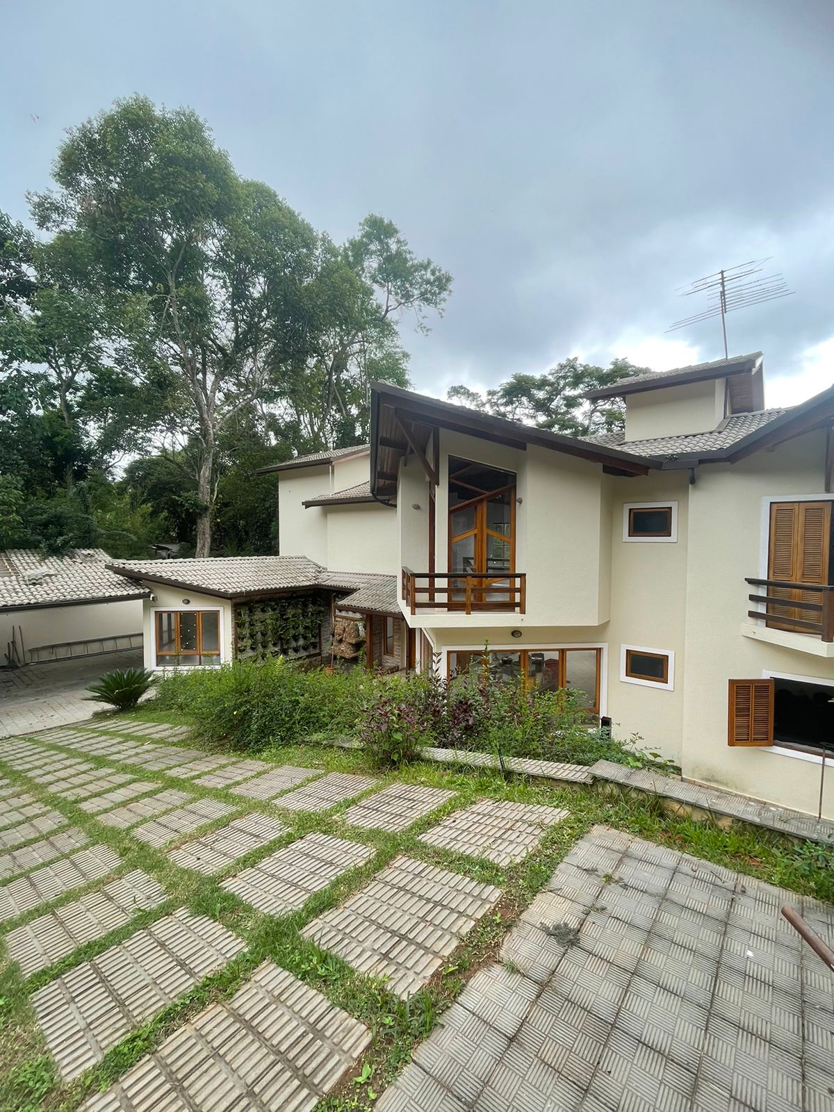 Casa para alugar com 4 quartos, 286m² - Foto 44