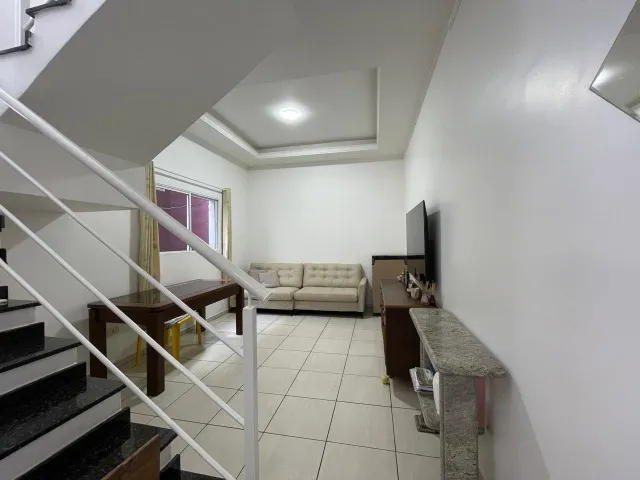 Casa à venda com 3 quartos, 133m² - Foto 3