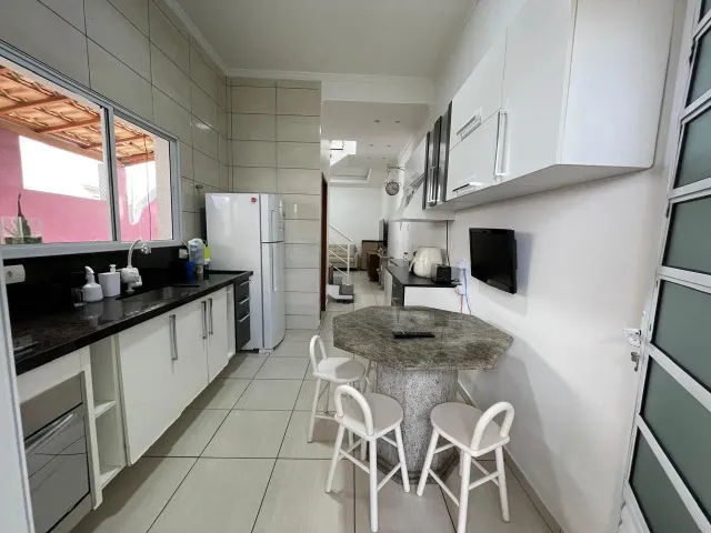 Casa à venda com 3 quartos, 133m² - Foto 8