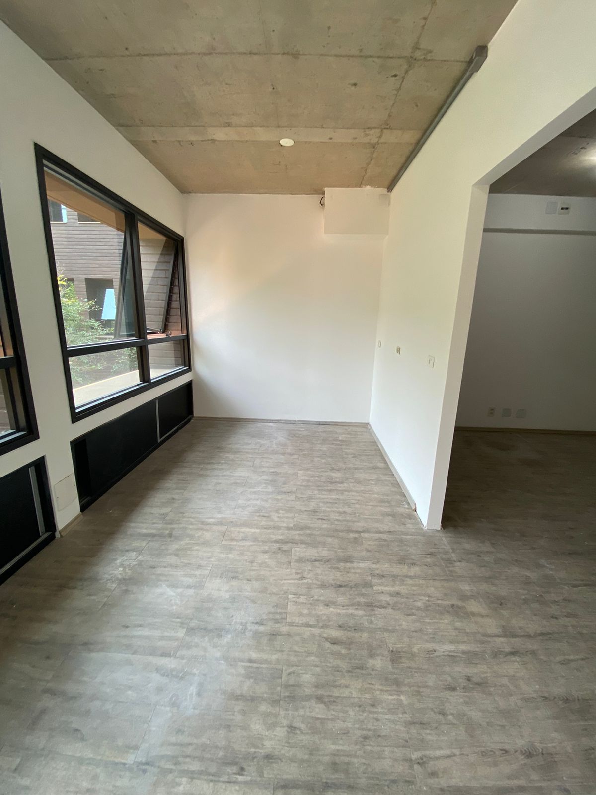 Conjunto Comercial-Sala para alugar com 1 quarto, 66m² - Foto 5