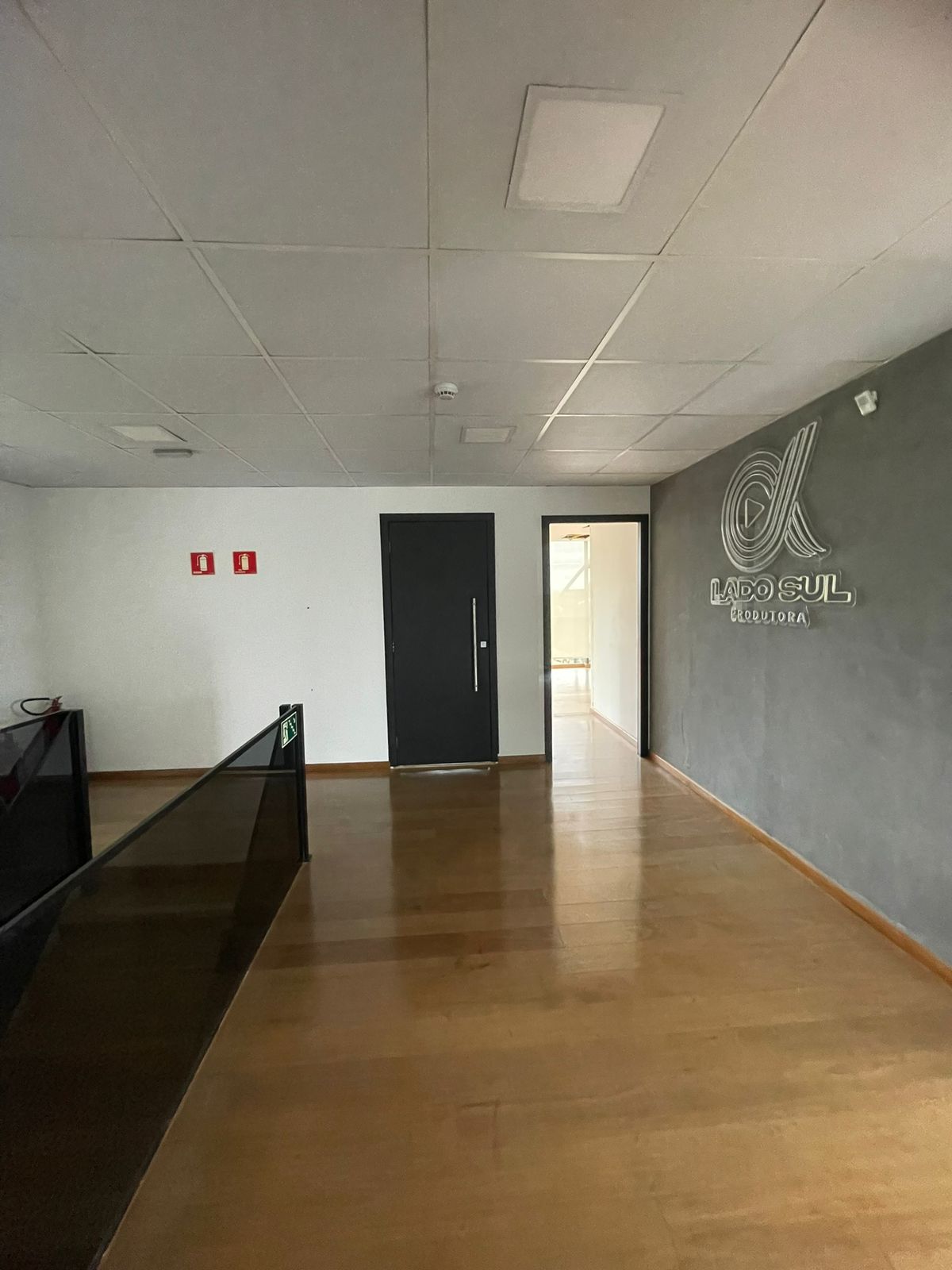 Conjunto Comercial-Sala para alugar com 1 quarto, 260m² - Foto 8