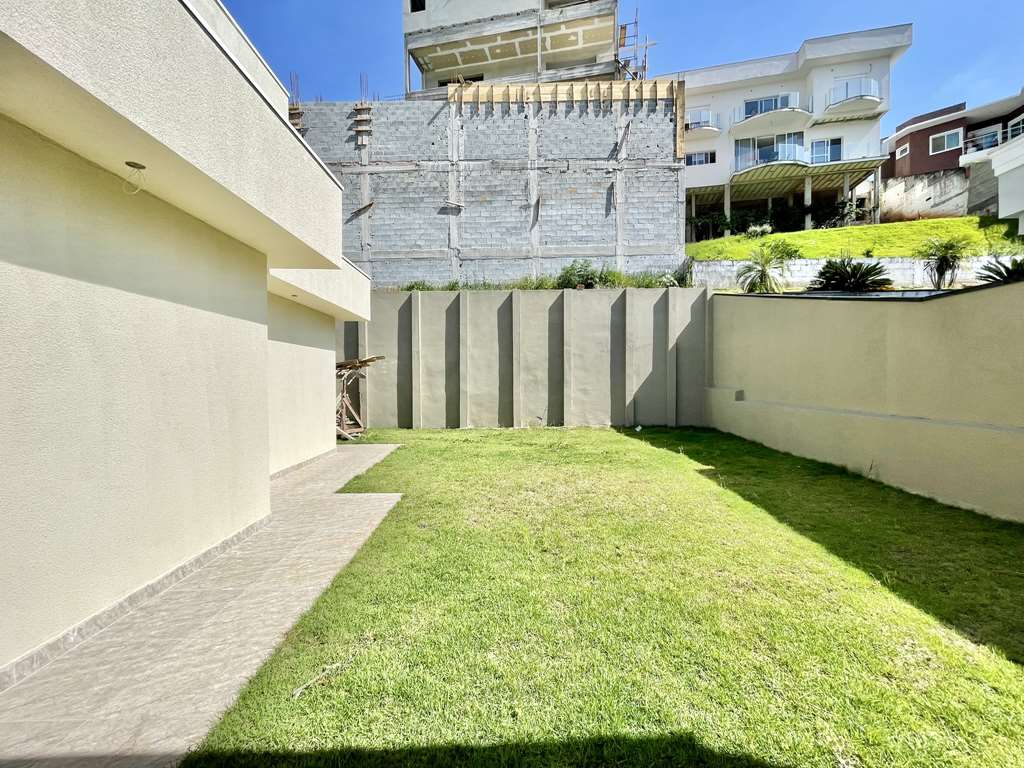 Casa à venda com 3 quartos, 550m² - Foto 34