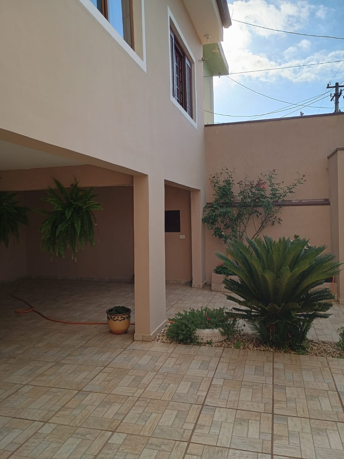 Casas TERREA com 03 Dorms com Edicula - Granja carolina - COTIA/SP
