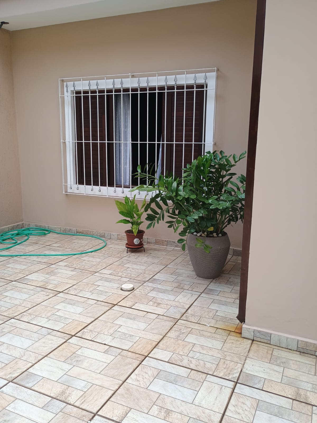 Casas TERREA com 03 Dorms com Edicula - Granja carolina - COTIA/SP