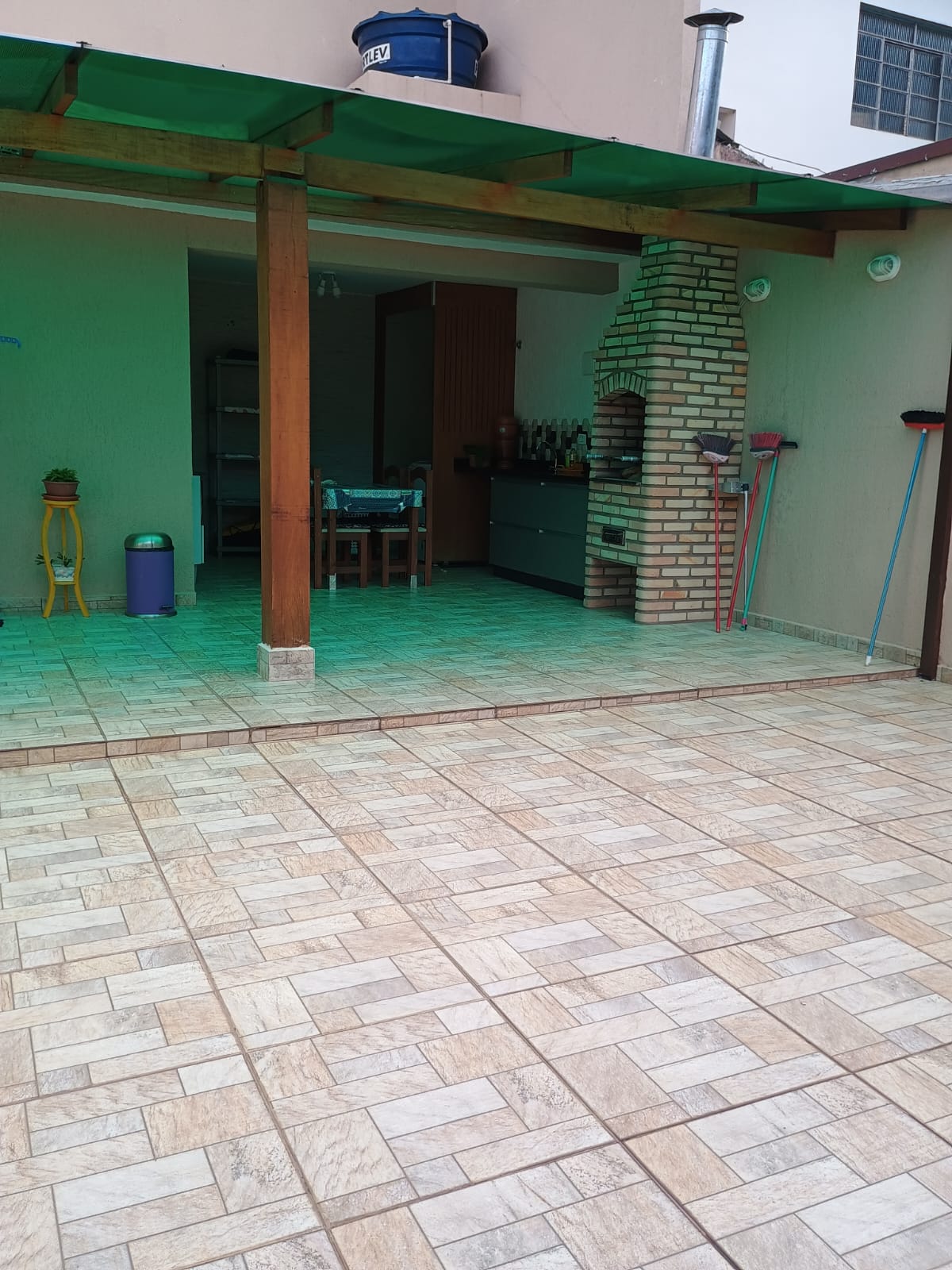 Casas TERREA com 03 Dorms com Edicula - Granja carolina - COTIA/SP