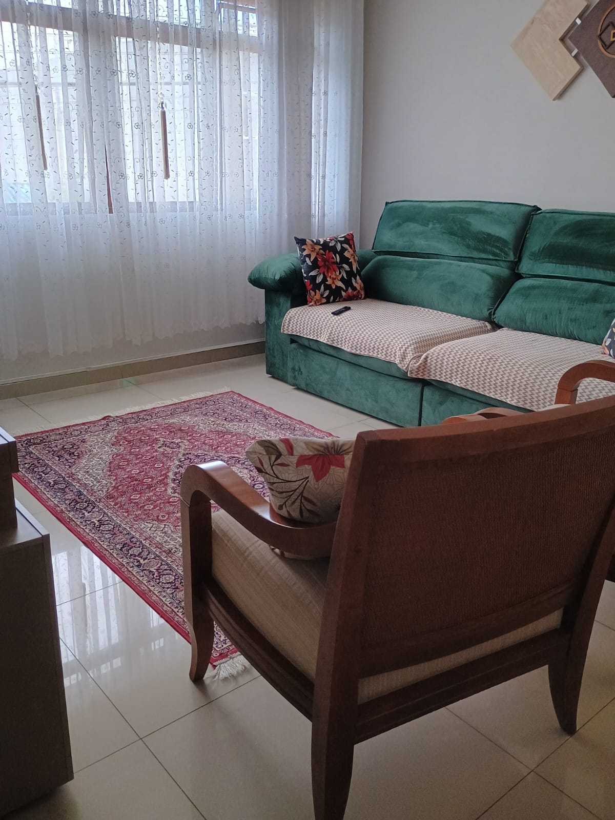 Casas TERREA com 03 Dorms com Edicula - Granja carolina - COTIA/SP