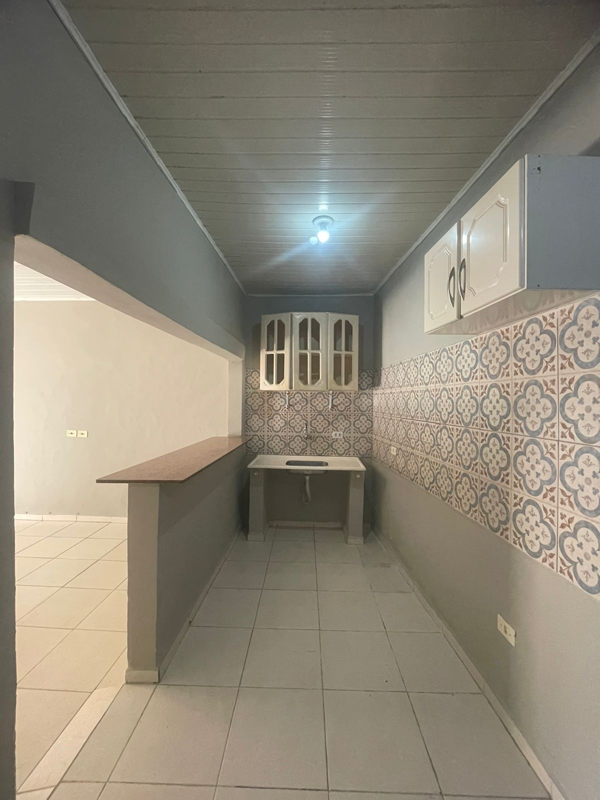 Casa para alugar com 3 quartos, 48m² - Foto 3