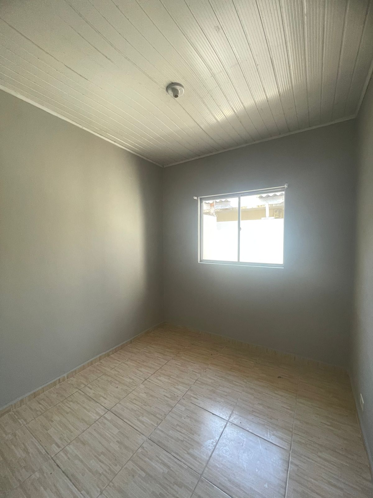 Casa para alugar com 3 quartos, 48m² - Foto 7