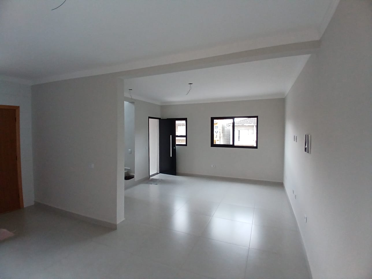 NOVISSIMA!!!  Casa com 02 Dormitórios sendo 01 suíte - Condomínio Residencial Villa D'Este - Jardim Rio das Pedras - Cotia/SP