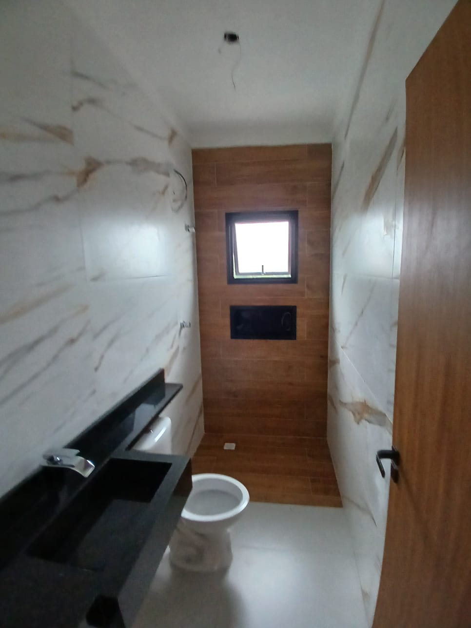 NOVISSIMA!!!  Casa com 02 Dormitórios sendo 01 suíte - Condomínio Residencial Villa D'Este - Jardim Rio das Pedras - Cotia/SP