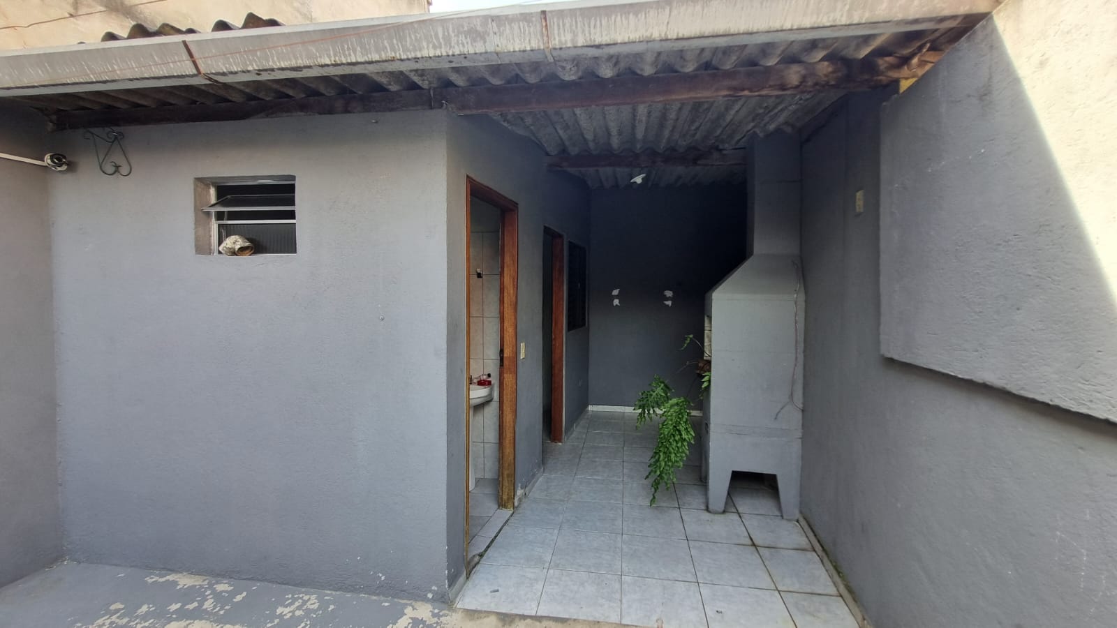 Casa para alugar com 2 quartos, 200m² - Foto 8