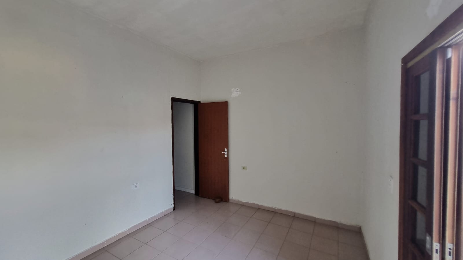 Casa para alugar com 2 quartos, 200m² - Foto 11