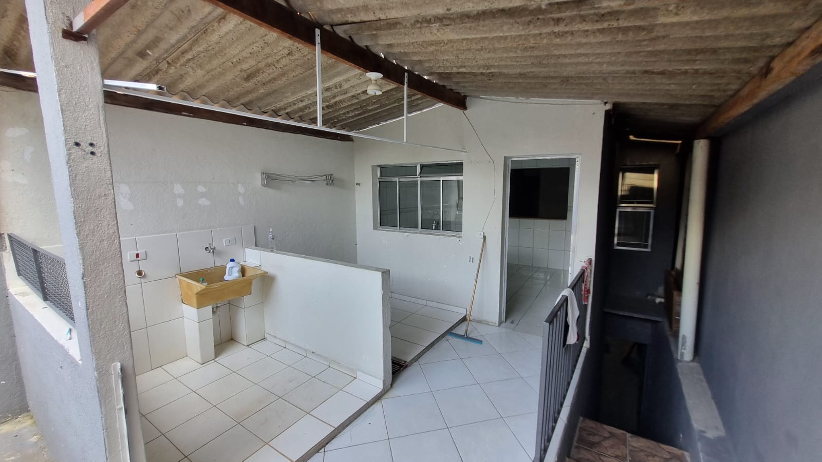 Casa para alugar com 2 quartos, 200m² - Foto 18