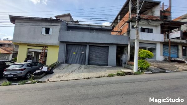 Casa para alugar com 2 quartos, 200m² - Foto 1