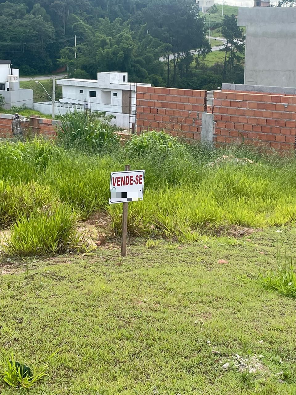 Terreno à venda com 1 quarto, 125m² - Foto 1