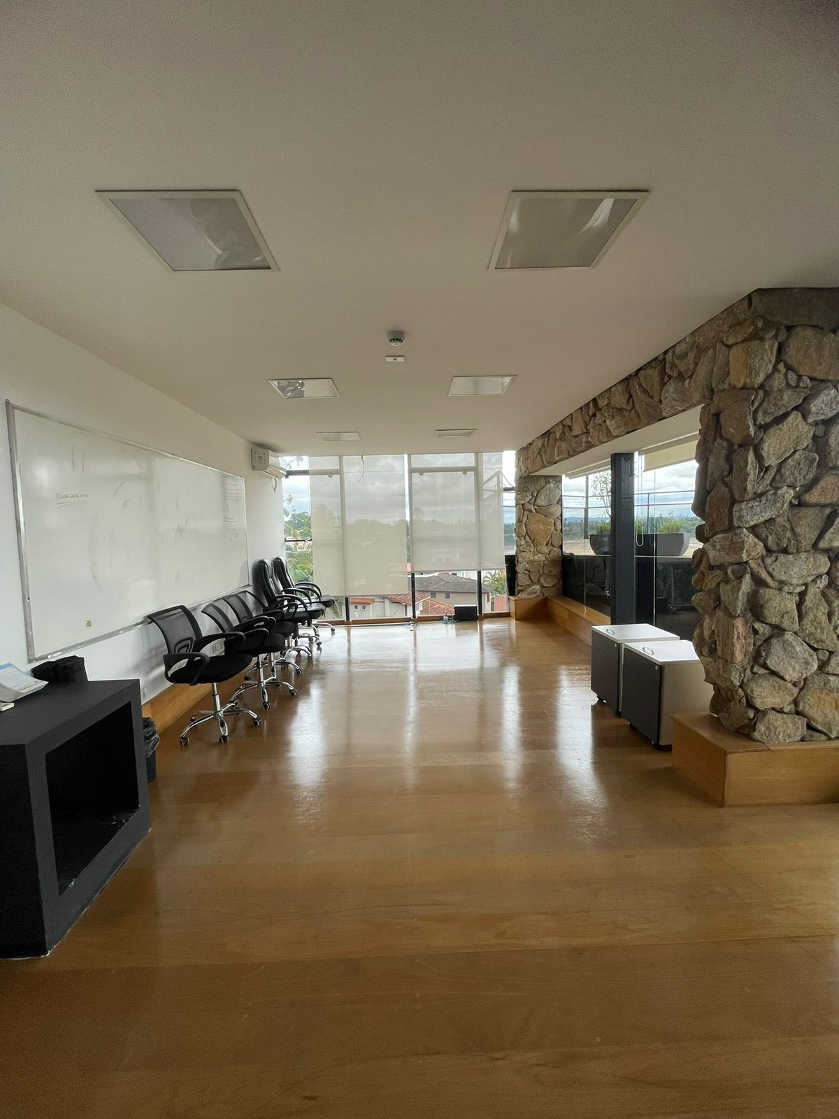 Conjunto Comercial-Sala à venda com 1 quarto, 260m² - Foto 3