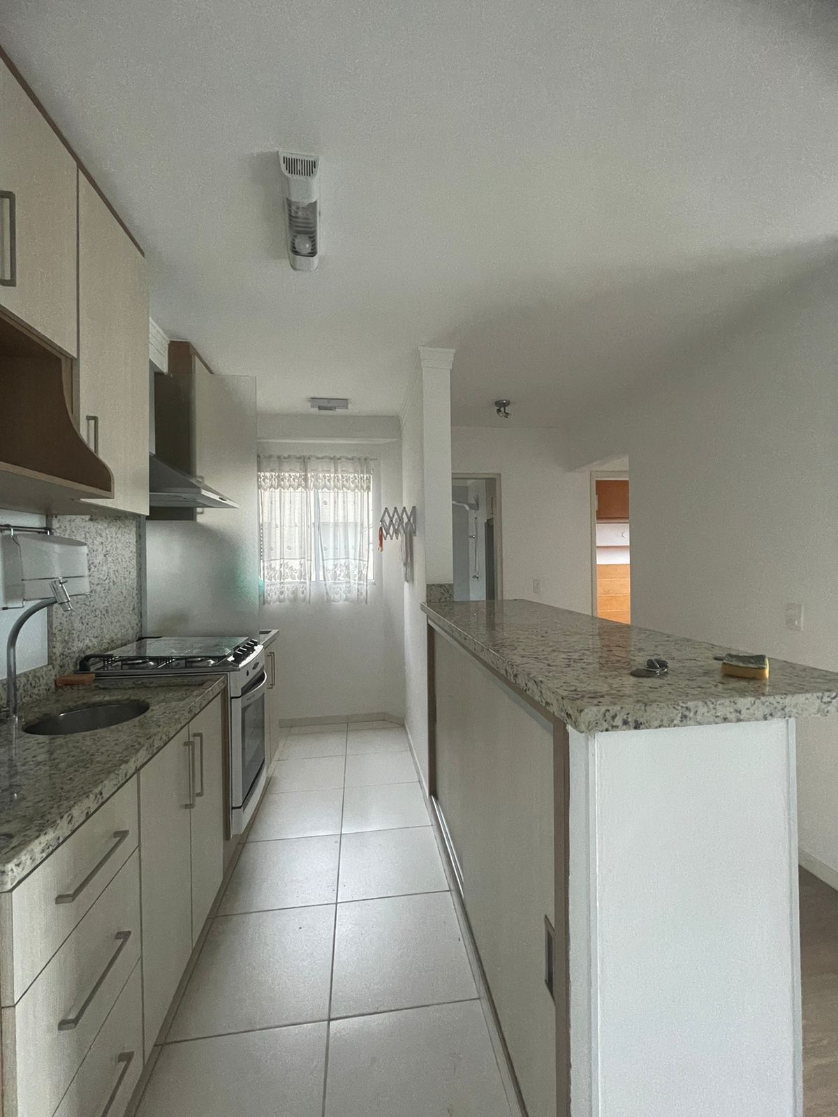 Apartamento à venda com 2 quartos, 48m² - Foto 4