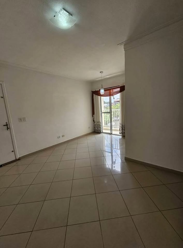 Apartamento para alugar com 2 quartos, 66m² - Foto 3