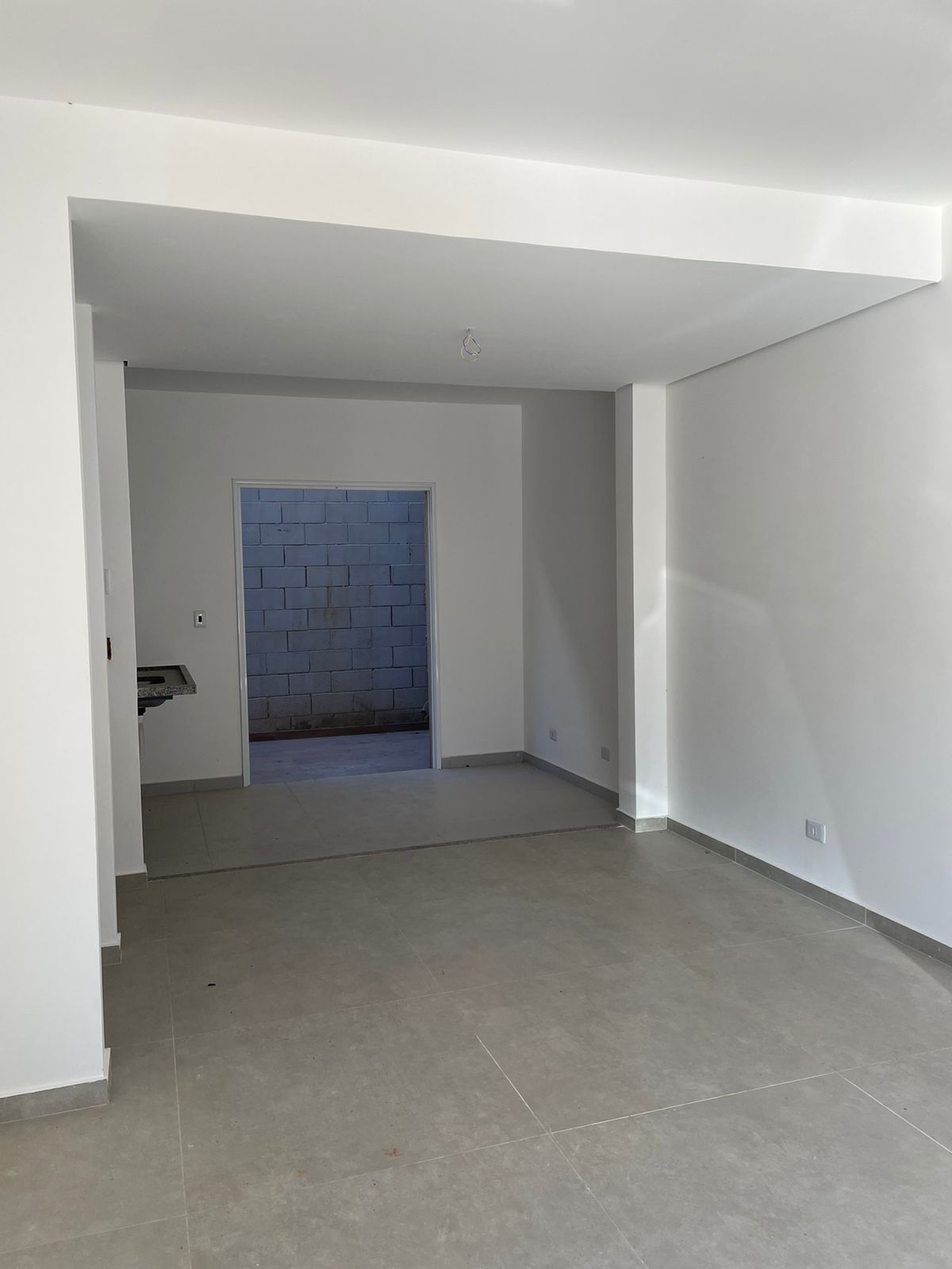 Casa à venda com 3 quartos, 75m² - Foto 4