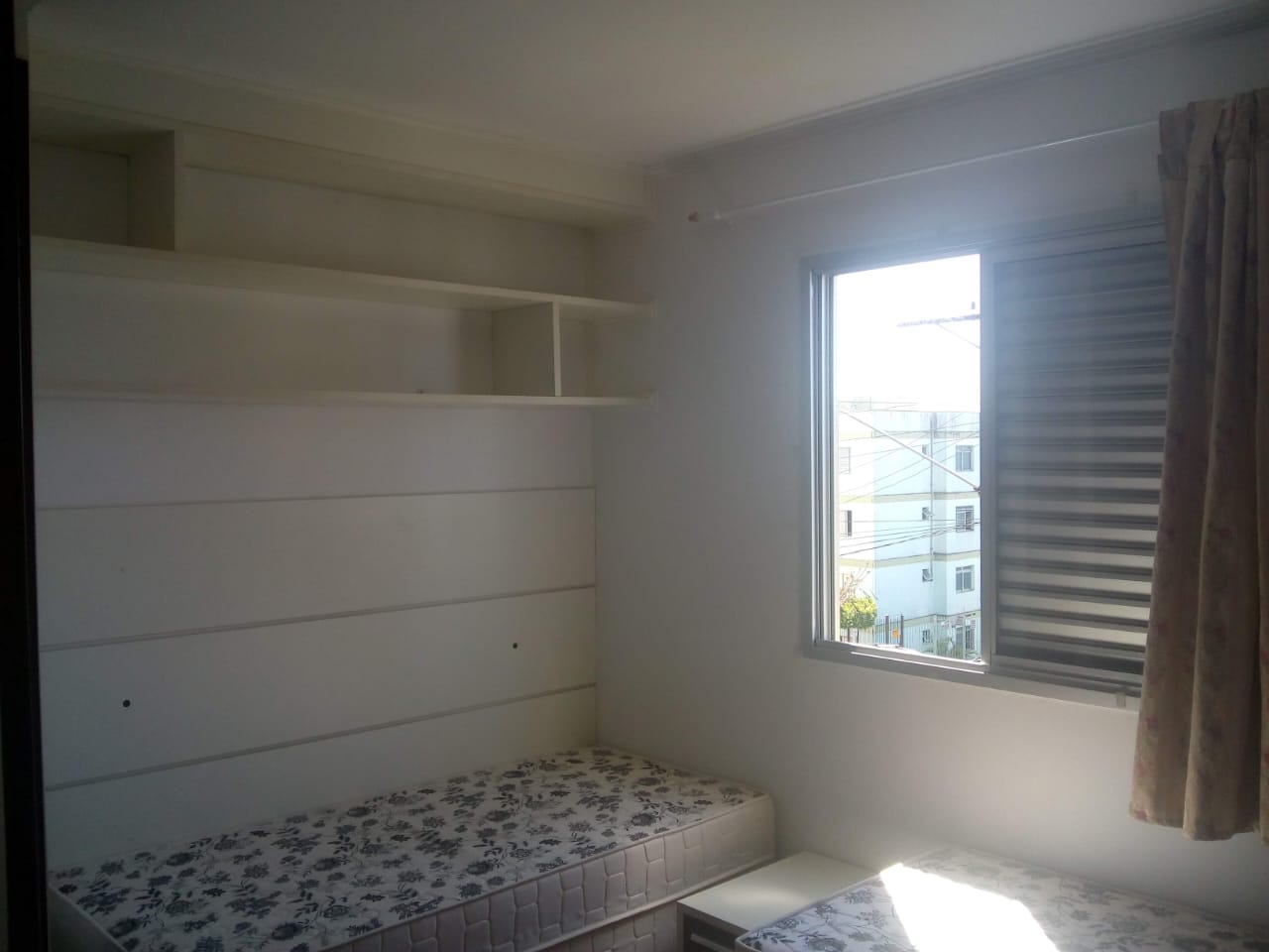 Apartamento - 2 Dormitórios - Edifício Gardenia - Rio das Pedras - Cotia