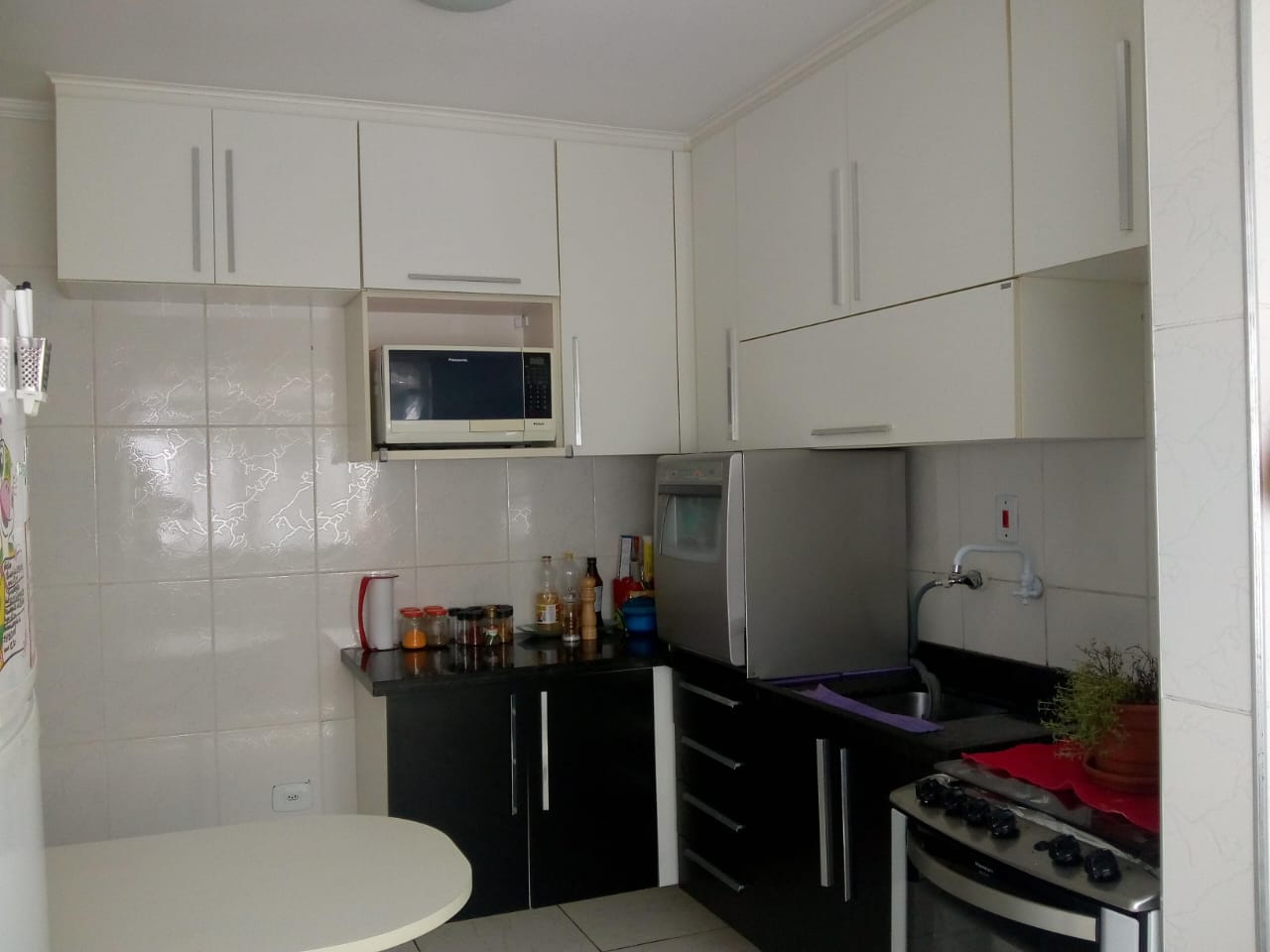 Apartamento - 2 Dormitórios - Edifício Gardenia - Rio das Pedras - Cotia