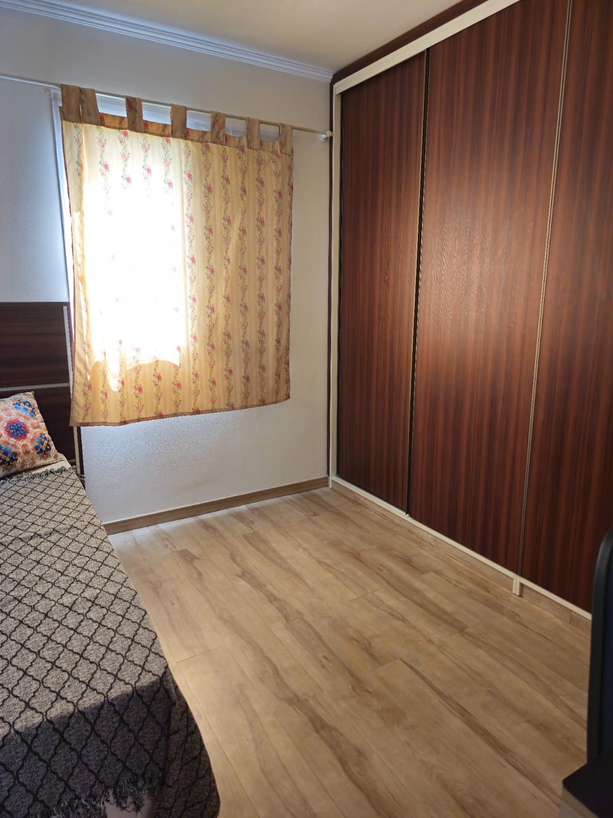 Apartamento - 2 Dormitórios - Edifício Gardenia - Rio das Pedras - Cotia