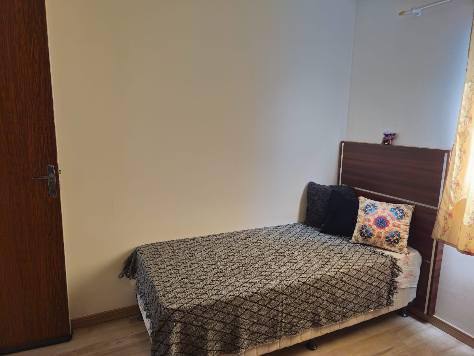 Apartamento - 2 Dormitórios - Edifício Gardenia - Rio das Pedras - Cotia