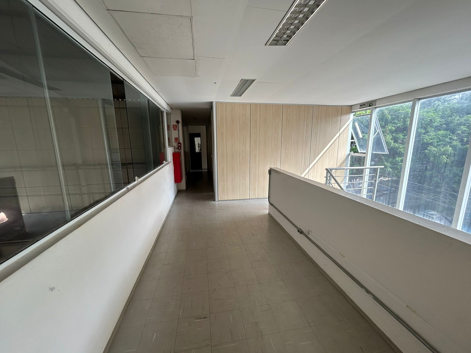 GALPÃO  com  1030 m²  no Centro Empresarial Trade Hill - Cotia/SP
