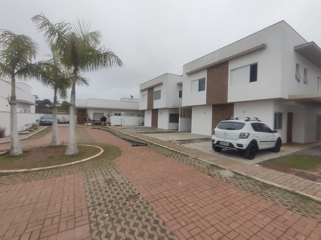 Casa de Condomínio para alugar com 3 quartos, 82m² - Foto 28