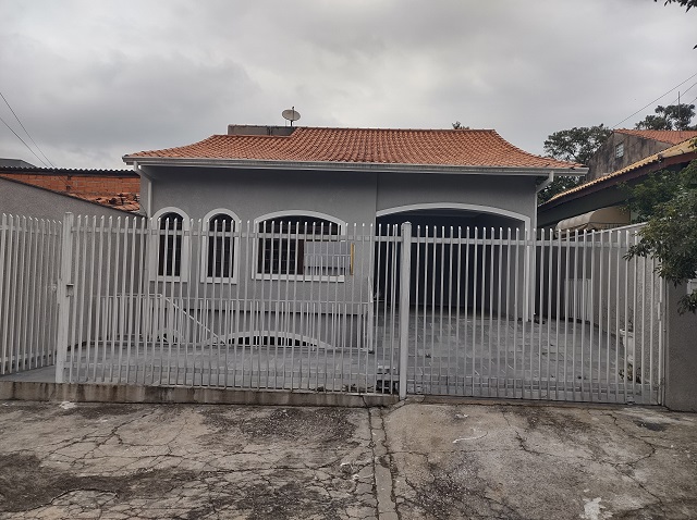 Casa de Condomínio à venda com 5 quartos, 180m² - Foto 2