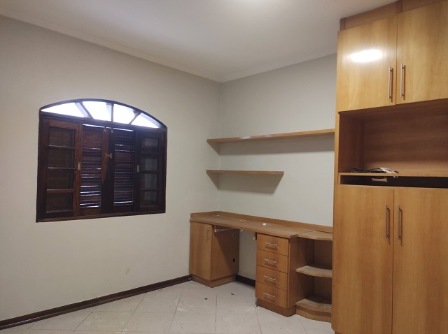 Casa de Condomínio à venda com 5 quartos, 180m² - Foto 21