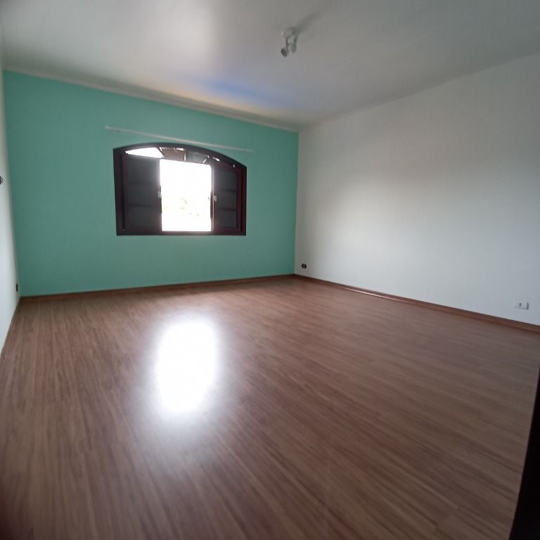 Casa de Condomínio para alugar com 4 quartos, 211m² - Foto 17