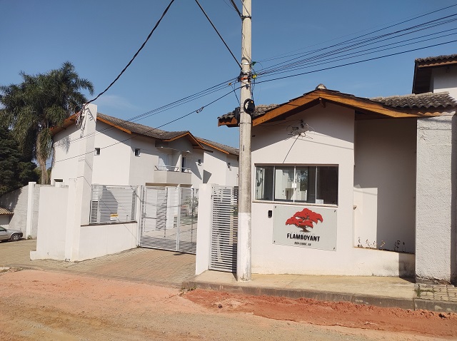 Casa de Condomínio à venda com 3 quartos, 99m² - Foto 2