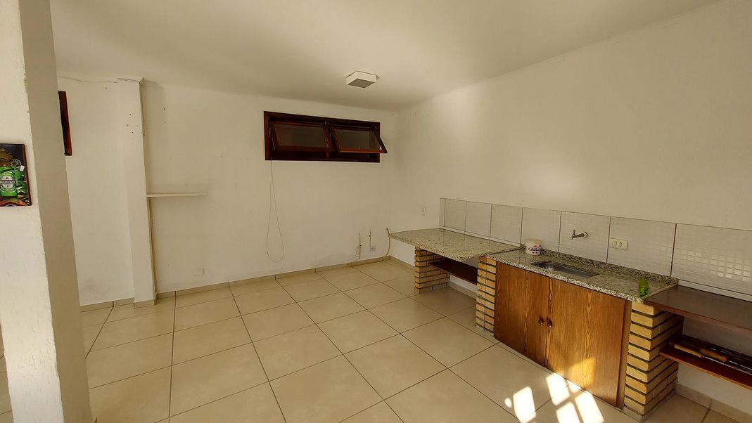 Casa para alugar com 3 quartos, 171m² - Foto 9