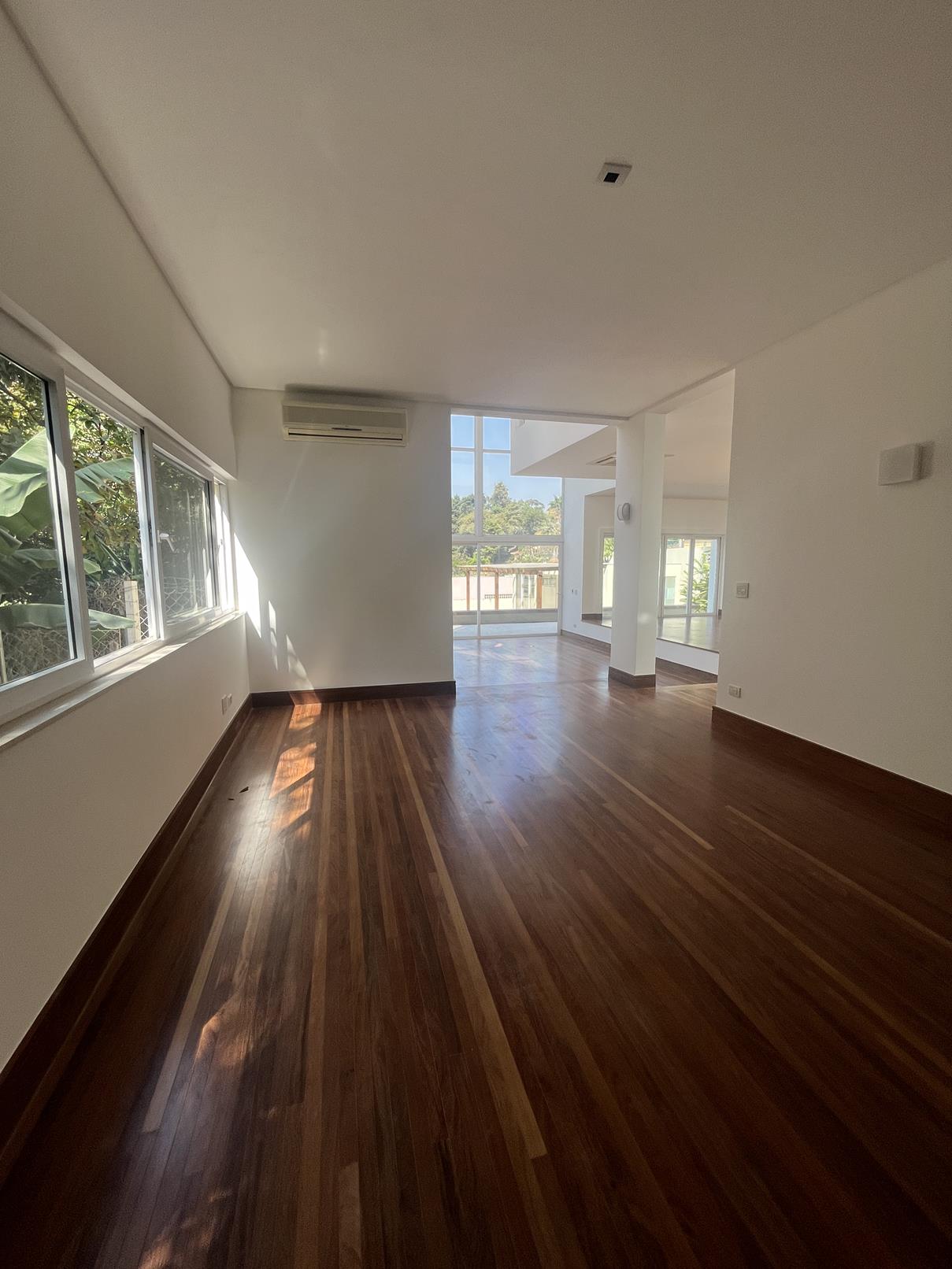 Casa para alugar com 3 quartos, 427m² - Foto 19