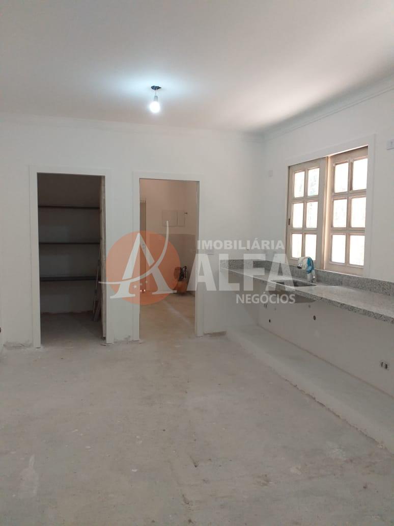 Casa à venda com 3 quartos, 440m² - Foto 4