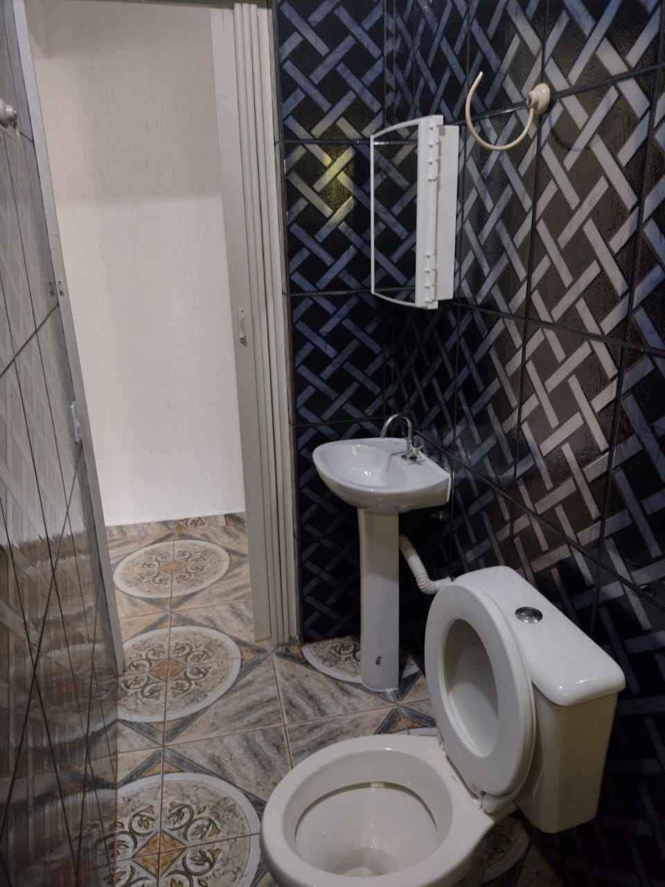 Sobrado Amplo com 2 Casas no Jardim Mirizola – Oportunidade Única-Cotia Sp 