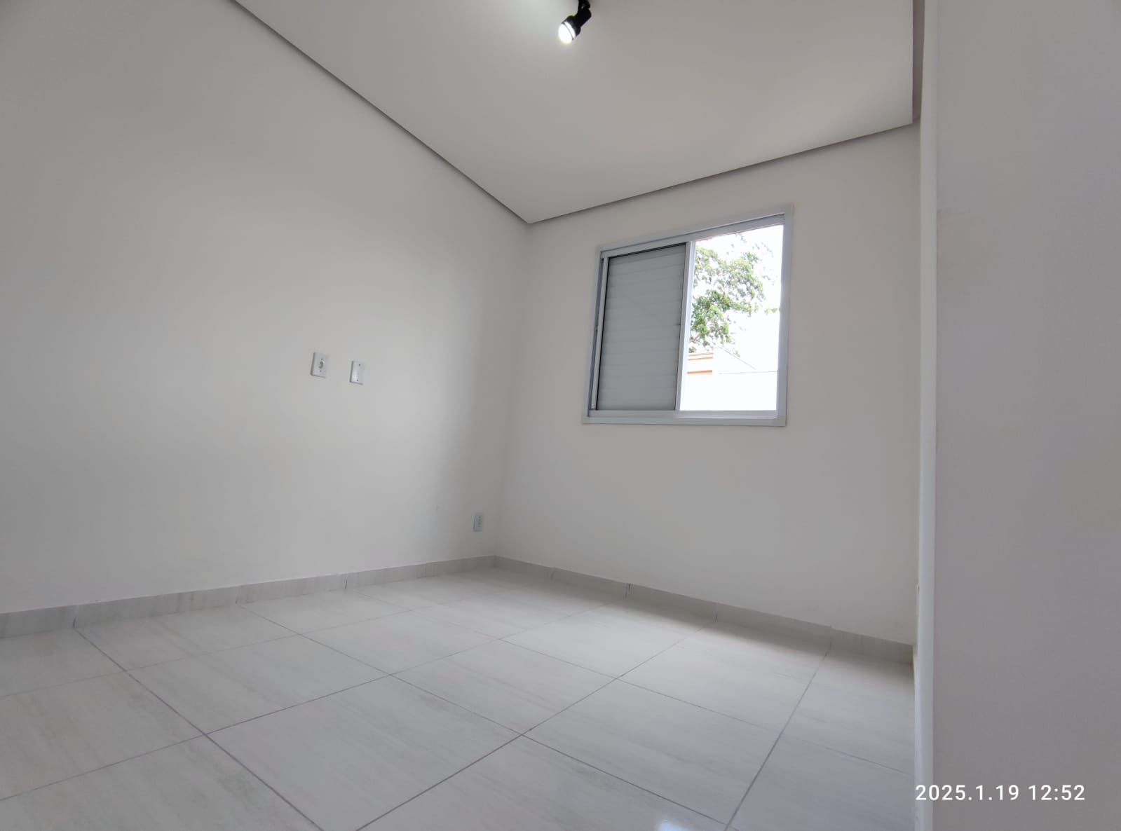  Cobertura Duplex com 3 Dormitórios no Residencial Lê Mont-Jardim  Isis-Cotia/SP