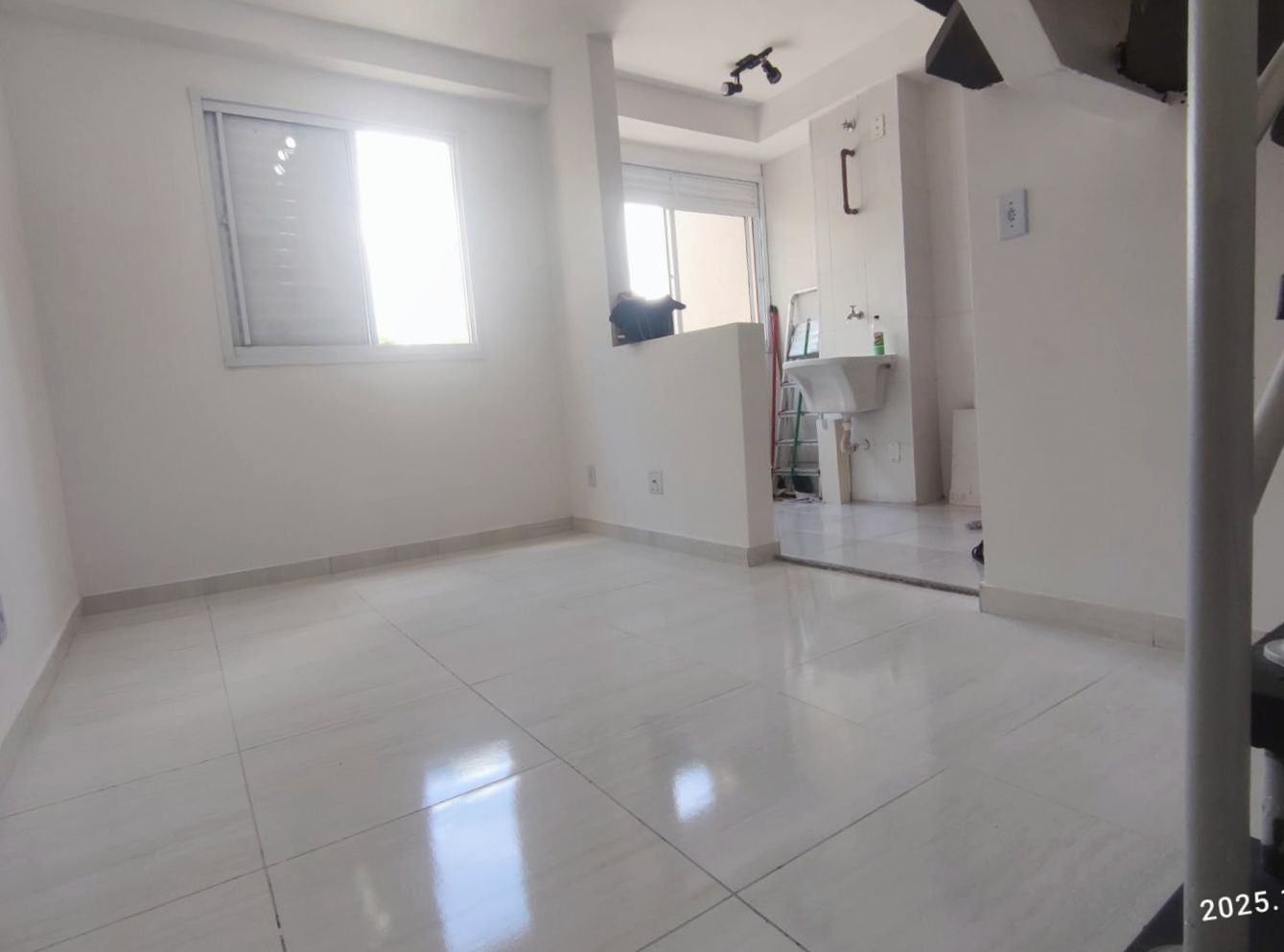  Cobertura Duplex com 3 Dormitórios no Residencial Lê Mont-Jardim  Isis-Cotia/SP