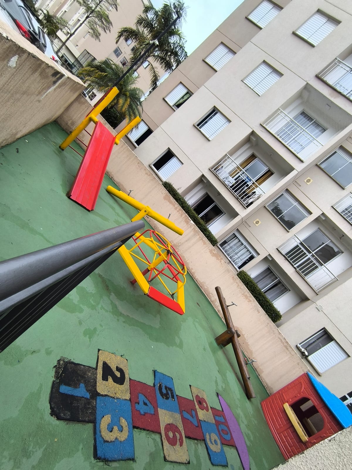  Cobertura Duplex com 3 Dormitórios no Residencial Lê Mont-Jardim  Isis-Cotia/SP