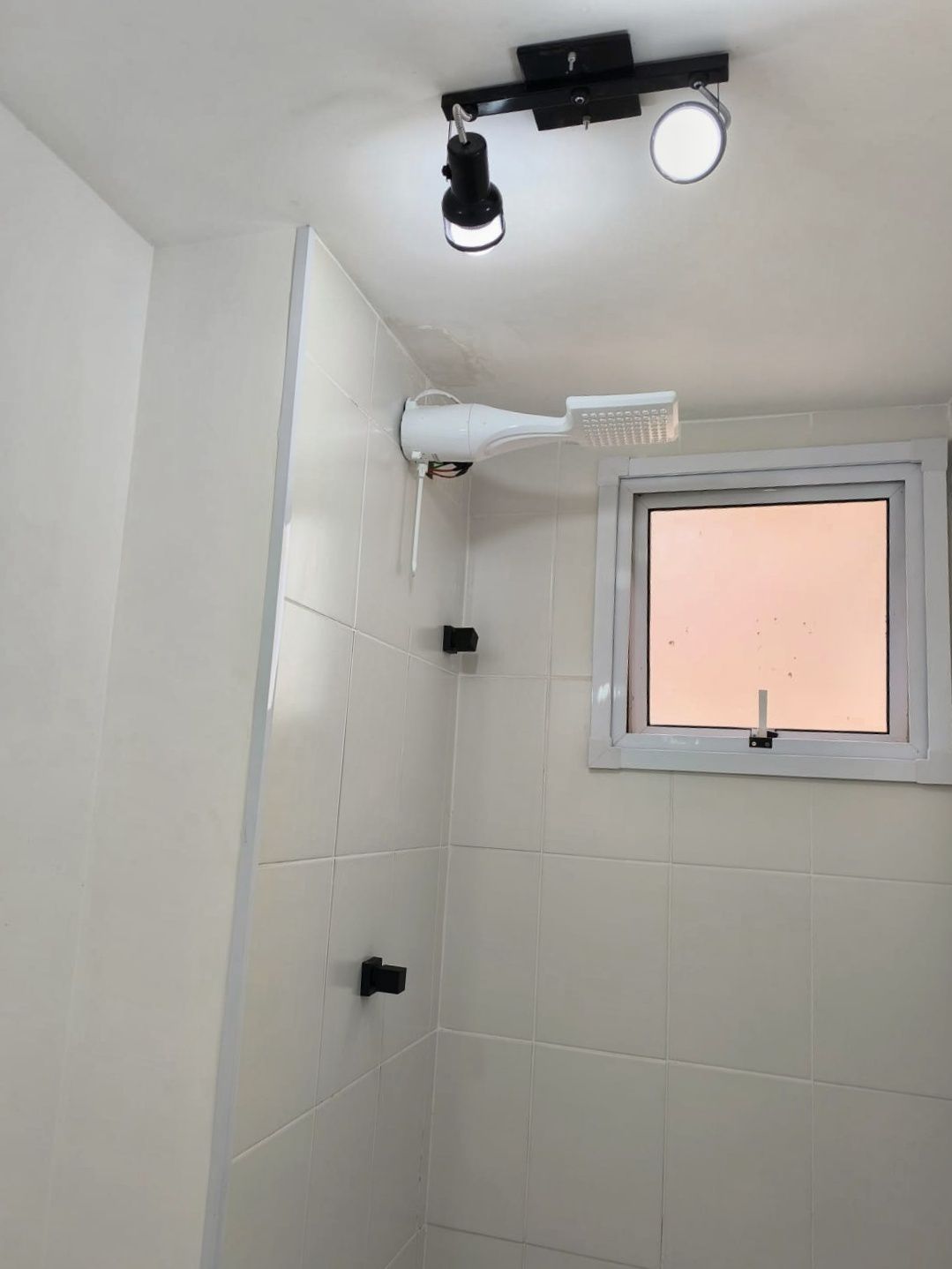  Cobertura Duplex com 3 Dormitórios no Residencial Lê Mont-Jardim  Isis-Cotia/SP