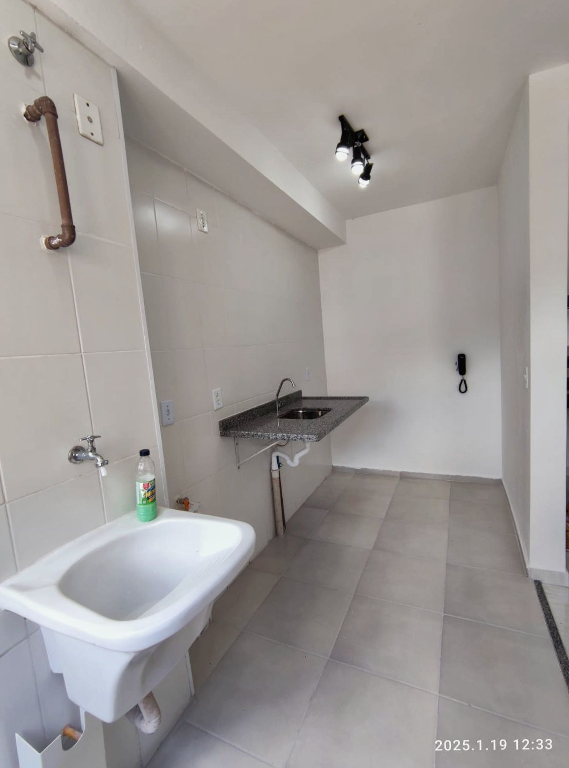  Cobertura Duplex com 3 Dormitórios no Residencial Lê Mont-Jardim  Isis-Cotia/SP