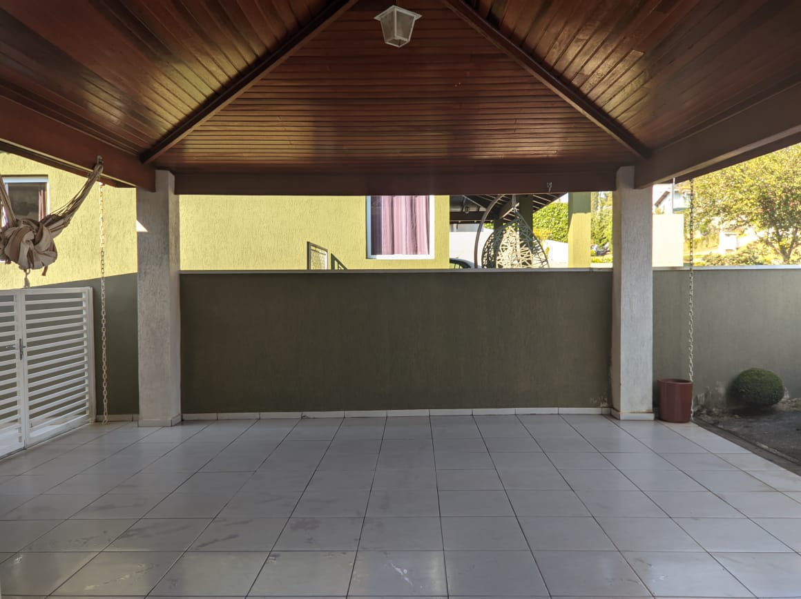 Casa à venda com 3 quartos, 200m² - Foto 3