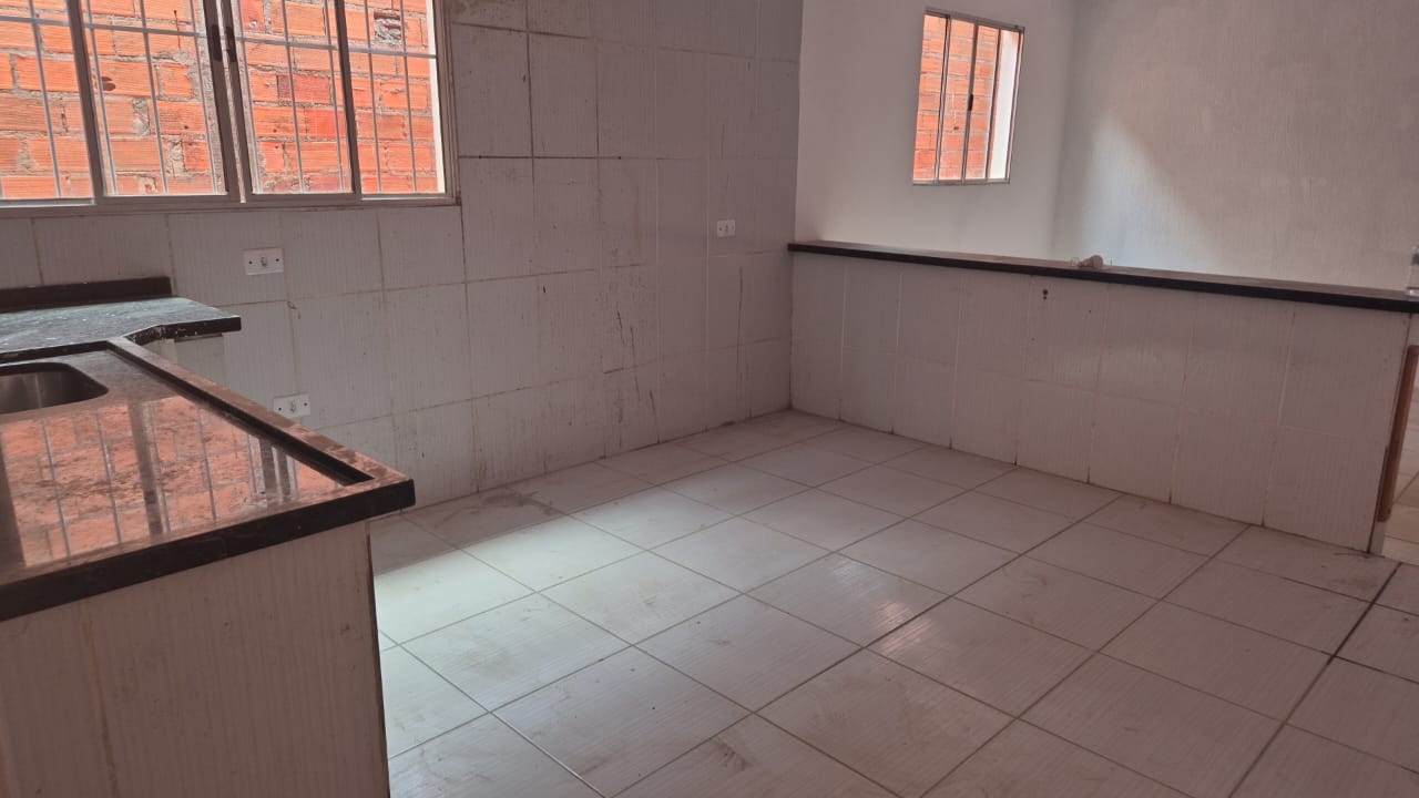 Casa para alugar com 4 quartos, 42m² - Foto 10