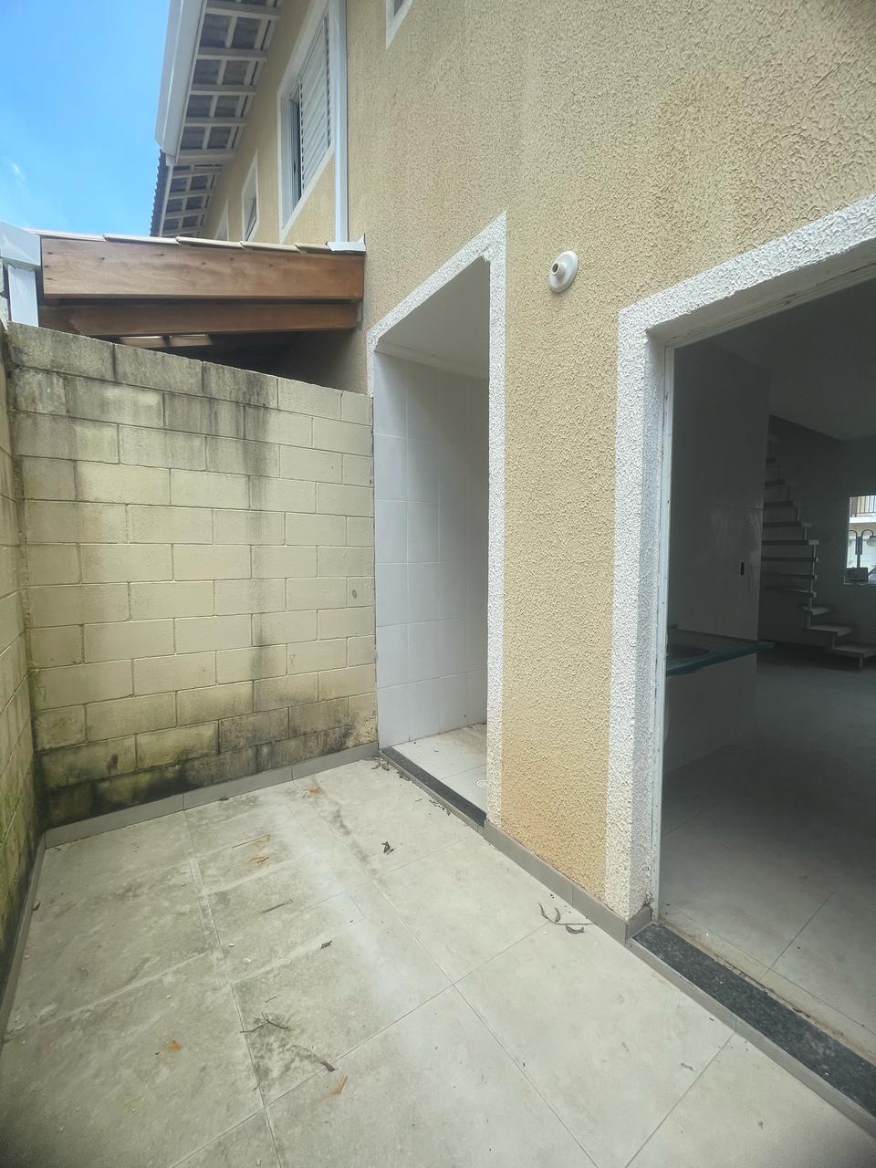 Casa 02 dormitórios - Condomínio Residencial Santorini - Chácara Ondas Verdes - Cotia/SP