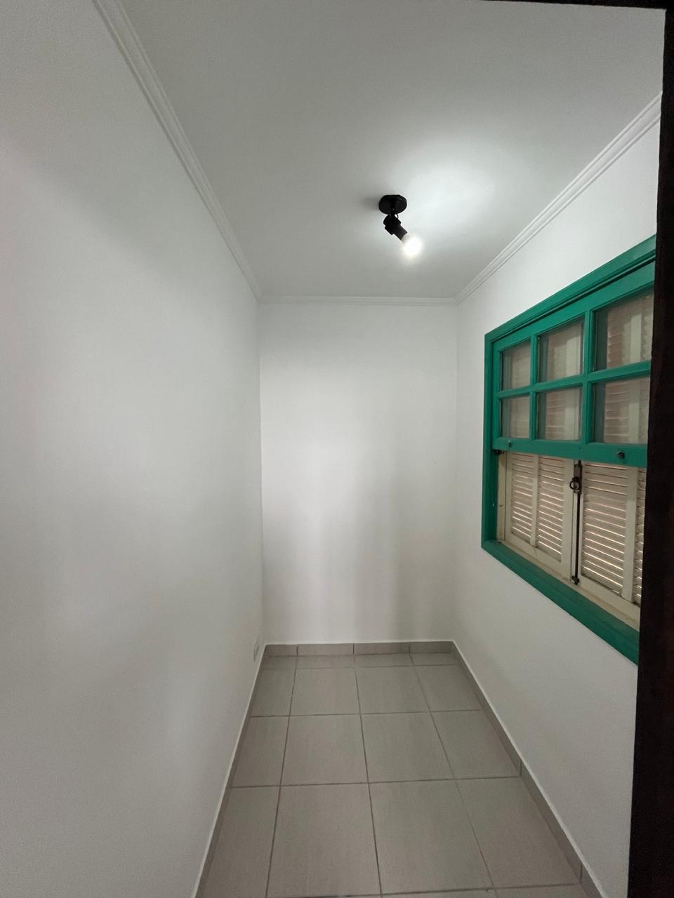 Casa à venda com 3 quartos, 210m² - Foto 5