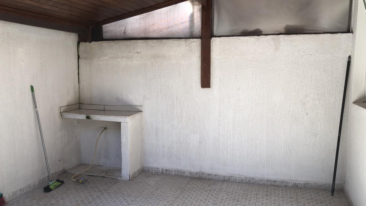 Linda Casa com 02 Dormitórios -  Condomínio Refúgio Canta Galo II - Jardim Caiapia - Cotia/SP