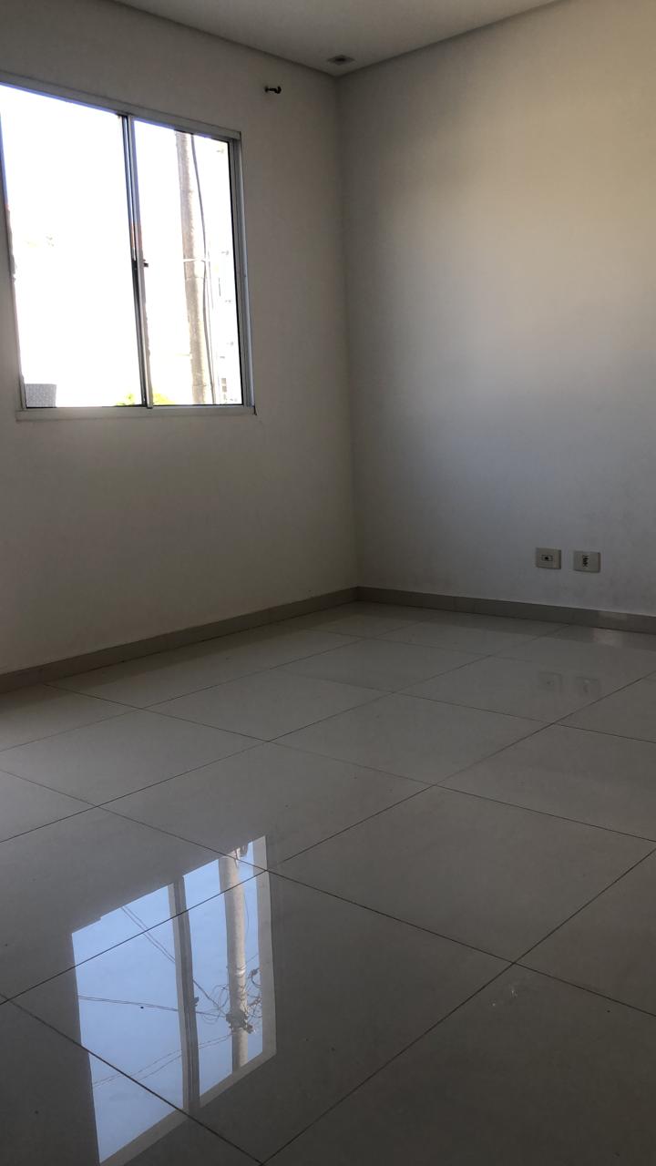 Linda Casa com 02 Dormitórios -  Condomínio Refúgio Canta Galo II - Jardim Caiapia - Cotia/SP