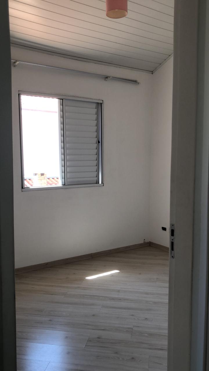 Linda Casa com 02 Dormitórios -  Condomínio Refúgio Canta Galo II - Jardim Caiapia - Cotia/SP